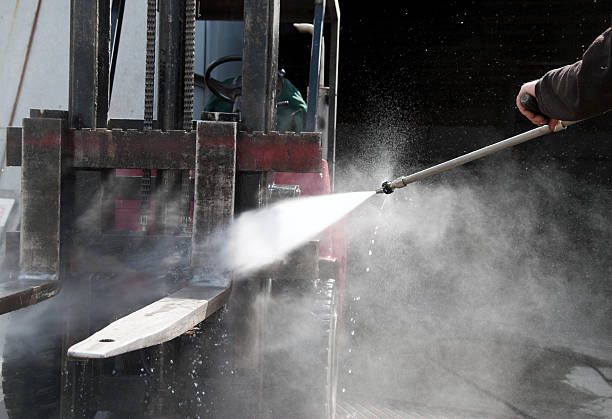 Professional  Pressure Washing Services in Bridgeport, OH